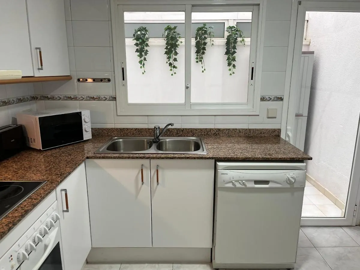 Amplio Apartamento Con Acceso Directo A Piscina Platja d'Aro Spain